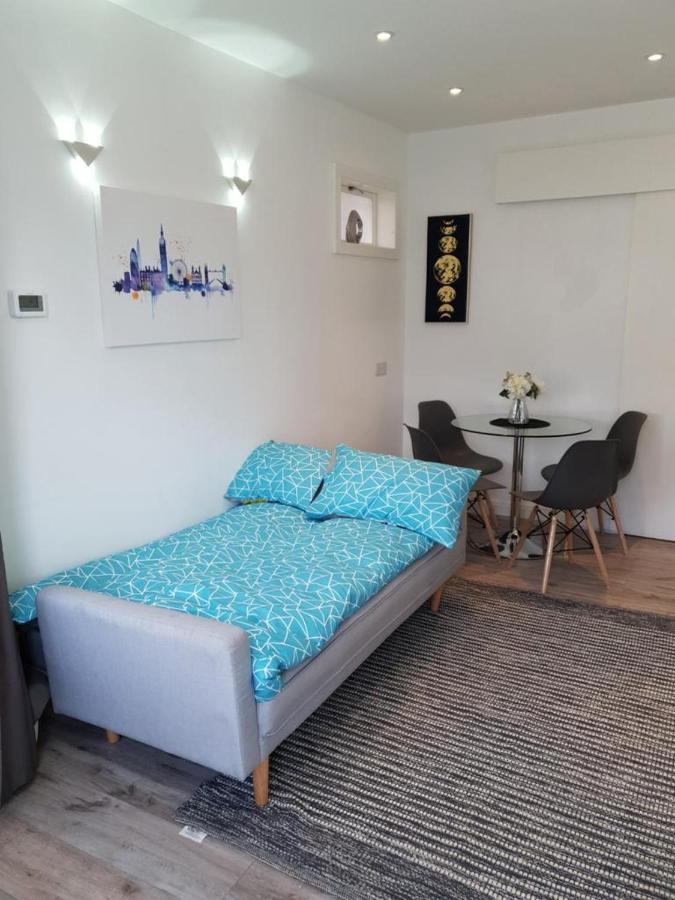 Star London Brent Street Cosy 1-Bed Hideaway Lägenhet Hendon Exteriör bild