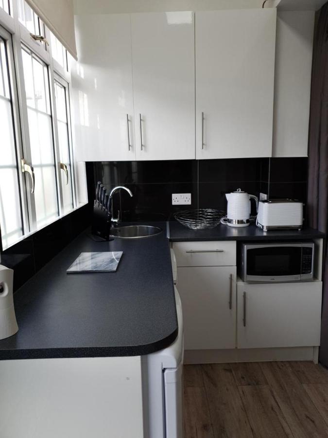 Star London Brent Street Cosy 1-Bed Hideaway Lägenhet Hendon Exteriör bild